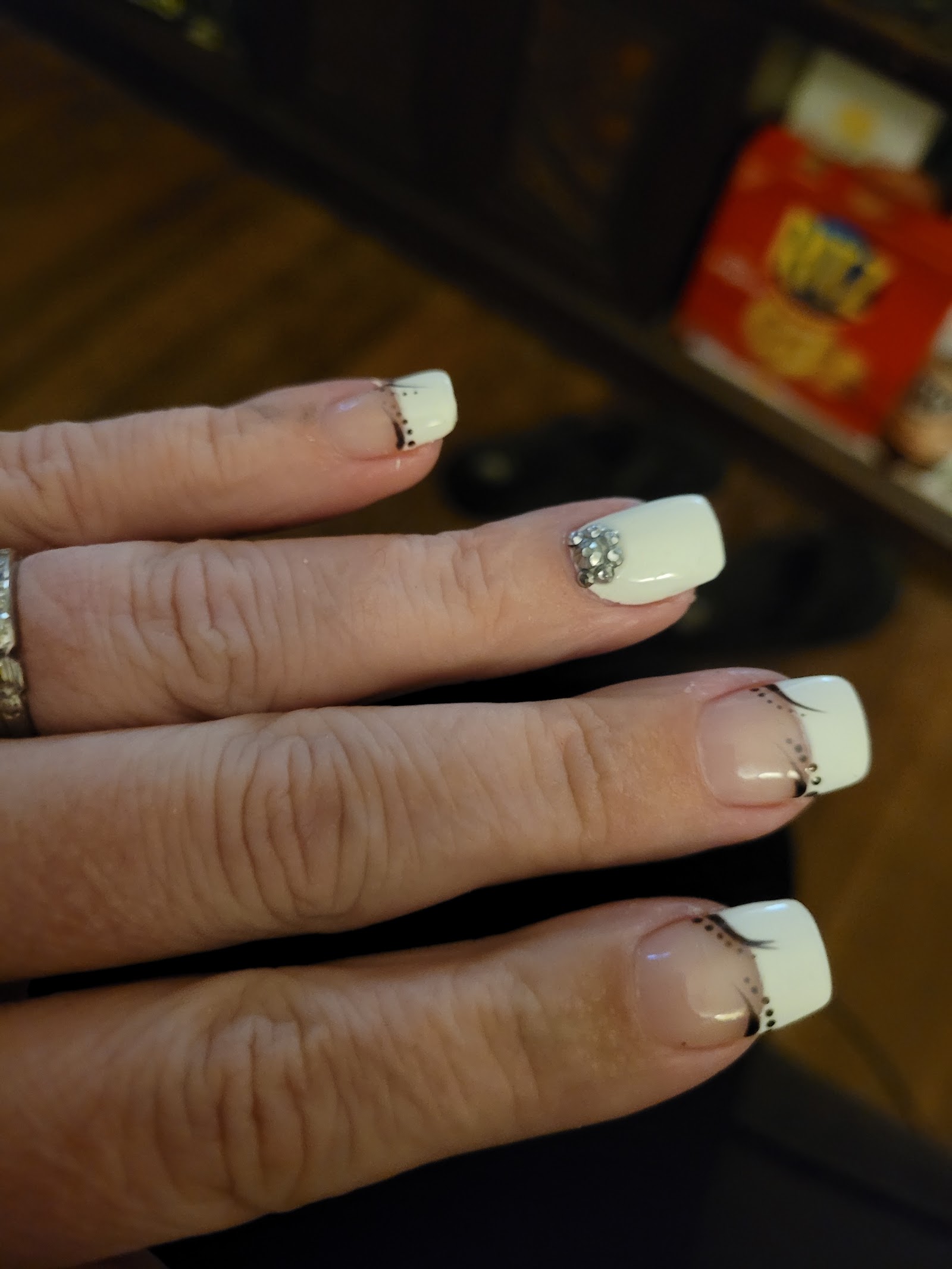 Royalty Nails & Spa nail photo 2